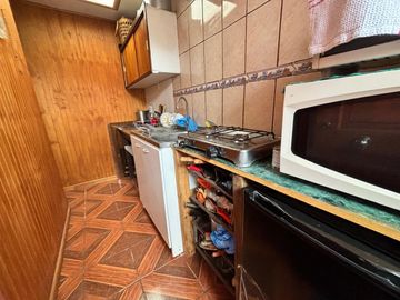 Casa en Venta con Departamento Interior, Ubicada en Pasaje Cerrado, Villa Andes, Temuco