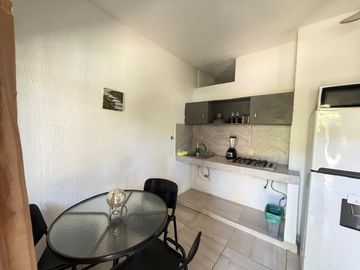 NUEVO LISTADO EN EL MERCADO!! 🔥🔥 Se vende propiedad de inversión sobre Carretera Federal 200, en la Peñita de Jaltemba. 🏢