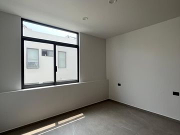 CASA EN VENTA DENTRO DE COTO EN SOARÉ, ZAPOPAN.