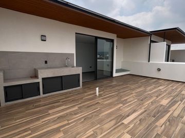 CASA EN VENTA DENTRO DE COTO EN SOARÉ, ZAPOPAN.