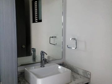 SANTA ROSA A  5 MINUTOS DE JURIQUILLA DOS CASAS EN RENTA AMUEBLADAS EN PRIVADA 3 REAMARAS 180 M2