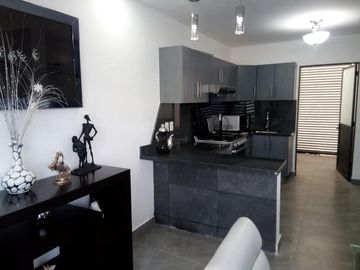 SANTA ROSA A  5 MINUTOS DE JURIQUILLA DOS CASAS EN RENTA AMUEBLADAS EN PRIVADA 3 REAMARAS 180 M2