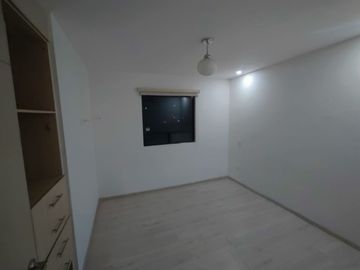 SANTA ROSA A  5 MINUTOS DE JURIQUILLA DOS CASAS EN RENTA AMUEBLADAS EN PRIVADA 3 REAMARAS 180 M2