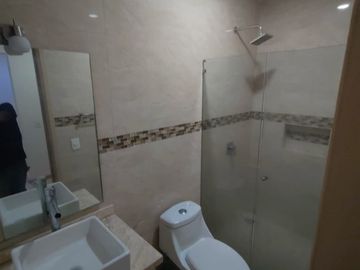 SANTA ROSA A  5 MINUTOS DE JURIQUILLA DOS CASAS EN RENTA AMUEBLADAS EN PRIVADA 3 REAMARAS 180 M2