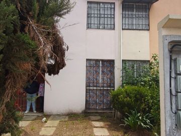 Casa en venta en Paseos de Chalco | Excelente ubicación y potencial de inversión- 2 recamaras y 1 baño