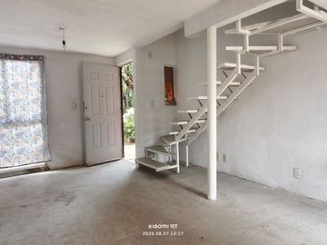 Casa en venta en Paseos de Chalco | Excelente ubicación y potencial de inversión- 2 recamaras y 1 baño