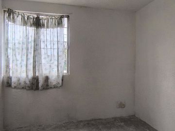Casa en venta en Paseos de Chalco | Excelente ubicación y potencial de inversión- 2 recamaras y 1 baño
