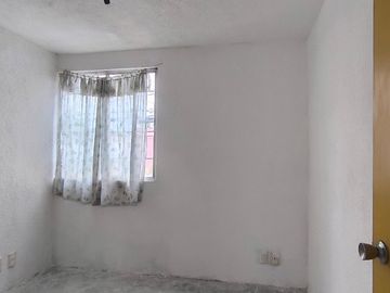 Casa en venta en Paseos de Chalco | Excelente ubicación y potencial de inversión- 2 recamaras y 1 baño