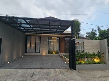 Rumah Mewah Cantik Fully Furnished di Purwomartani Kalasan Sleman