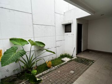 Sewa Rumah Green Lake City, 3 BR, Cluster Asia, Uk 6x16