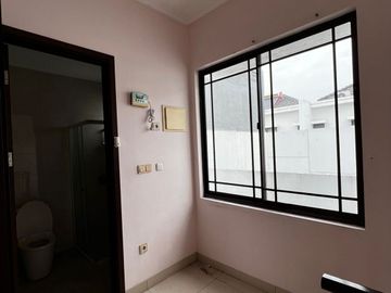 Sewa Rumah Green Lake City, 3 BR, Cluster Asia, Uk 6x16