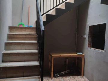 Dikontrakan Rumah Keluarga 2 Lantai Dalam Cluster One Gate Way Jakarta Timur - Bekasi Kota