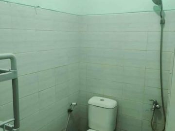 Dikontrakan Rumah Keluarga 2 Lantai Dalam Cluster One Gate Way Jakarta Timur - Bekasi Kota