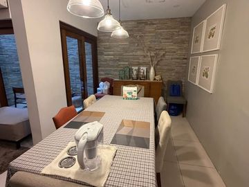 For sale Townhouse at Mariposa Townhouse, Bagong Lipunan, Quezon City. Lowest in the Market!