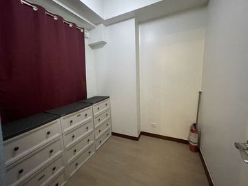 Modern 2 Bedroom Unit for Sale in Brio Tower, Makati City
