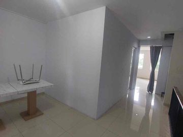 DISEWAKAN RUKO CANTIK 3,5 LANTAI