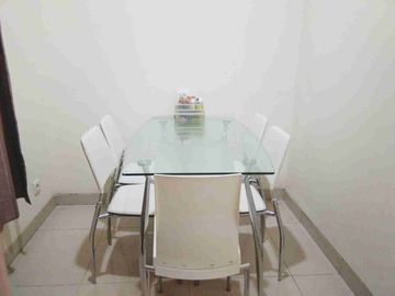 Dijual Rumah 2 lt 6 x 20 m2 di Citra 1 ada 3 kt 3 km Shm hadap selatan ada furniture, Ayo survei & nego yuk!!