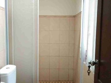 Dijual Rumah 2 lt 6 x 20 m2 di Citra 1 ada 3 kt 3 km Shm hadap selatan ada furniture, Ayo survei & nego yuk!!