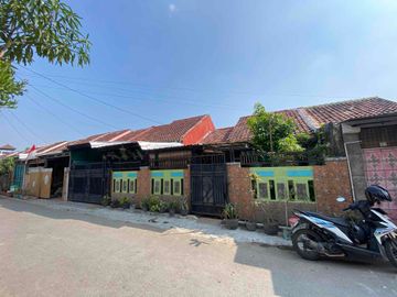 rumah Taman anggrek plumbon