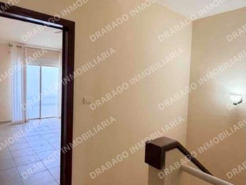 Casa en Venta en privada Quinta Madeira  frente a la Gran Plaza