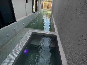 Departamento en venta totalmente amueblado y equipado a 7 min de la Playa con alberca