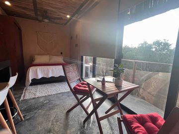 Departamento en venta totalmente amueblado y equipado a 7 min de la Playa con alberca