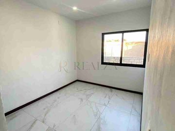 VENTA CASA EN GUADALAJARA. ZAPOPAN. JALISCO