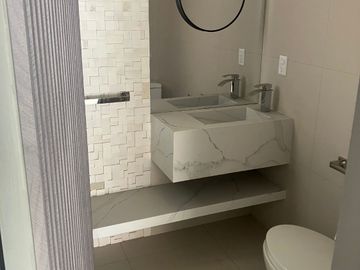 CASA EN RENTA EN LOMAS DEL CAMPESTRE EN LEON, GUANAJUATO
