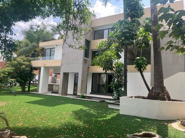 CASA EN RENTA EN LOMAS DEL CAMPESTRE EN LEON, GUANAJUATO
