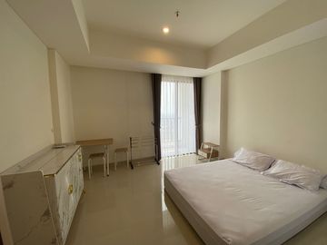 Disewakan Apartemen Tipe Studio Nyaman Di Lantai 22 View Aeon Mall JGC