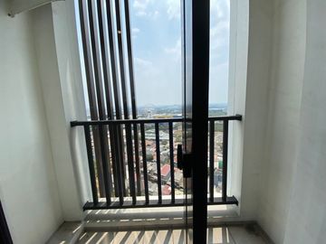 Disewakan Apartemen Tipe Studio Nyaman Di Lantai 22 View Aeon Mall JGC