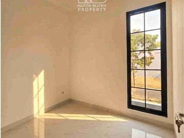 DIJUAL RUMAH BARU BANGUN, BRAND NEW SIAP HUNI!! MAHOGANI PARK BINTARO