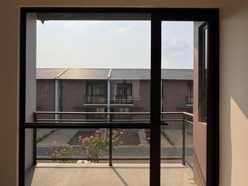 Disewakan Rumah di Cluster Cityzen Hills Siap Huni