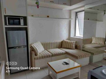 di sewakan apartemen the mansion Kemayoran tipe 2 bedroom furnish