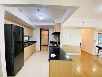 VERVE RESIDENCES Tower 1: 3BR For Rent, 16th floor, 128 sqm, Semi-furnished, facing Civic Park, 1 parking, P150,000 per month.