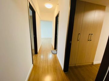 VERVE RESIDENCES Tower 1: 3BR For Rent, 16th floor, 128 sqm, Semi-furnished, facing Civic Park, 1 parking, P150,000 per month.