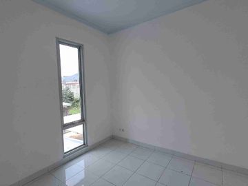 Disewakan Rumah 7C Gading Serpong