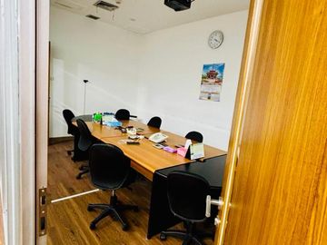 Soho Capital Office Space (139 m²) Semi Furnished, Central Park, Jakarta Barat