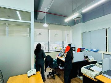 Soho Capital Office Space (139 m²) Semi Furnished, Central Park, Jakarta Barat