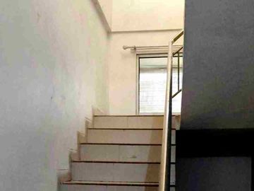 RUMAH STRATEGIS SAWAH BESAR 3,5 LANTAI DISEKITARNYA USAHA SPARE PART