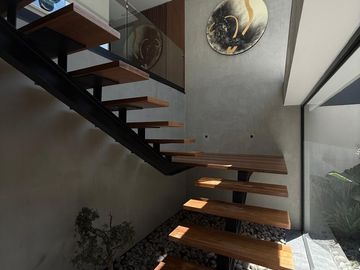 Casa Nueva en Lomas de Tecamachalco en Venta con Jardín