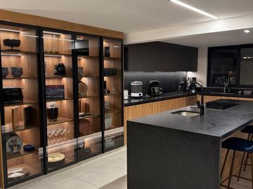 Casa Nueva en Lomas de Tecamachalco en Venta con Jardín