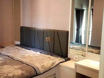 Disewakan Apartemen 2 Bedroom Madison Park Furnished Lengkap, Dekat dengan Mall Central Park & Mall Taman Anggrek Jakarta Barat