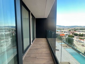 DEPARTAMENTO DE LUJO EN TORRE HERMANA FRENTE A PLAZA MAYOR