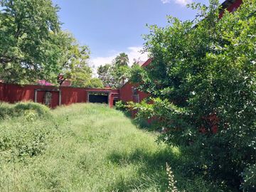 VENTA TERRENO EN LAS FINCAS, JIUTEPEC | DE 798 M² CON BARDAS | CISTERNA Y VIGILANCIA.