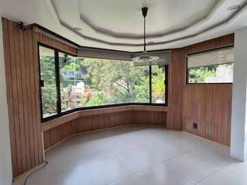 Casa en Venta en Bosques de las Lomas con Jardín