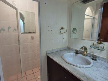 Casa en Venta en Bosques de las Lomas con Jardín