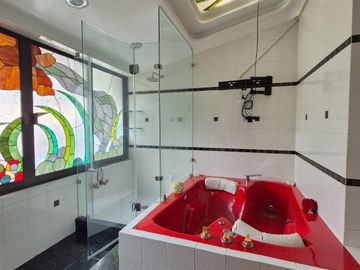 Casa en Venta en Bosques de las Lomas con Jardín