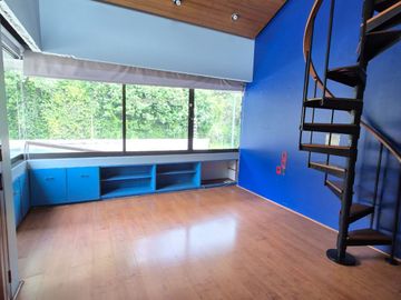 Casa en Venta en Bosques de las Lomas con Jardín