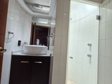 Casa en Venta en Bosques de las Lomas con Jardín